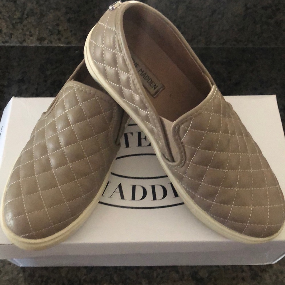 Steve Madden Quilted Sneaker